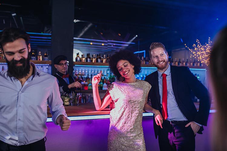 couple dancing at the bar